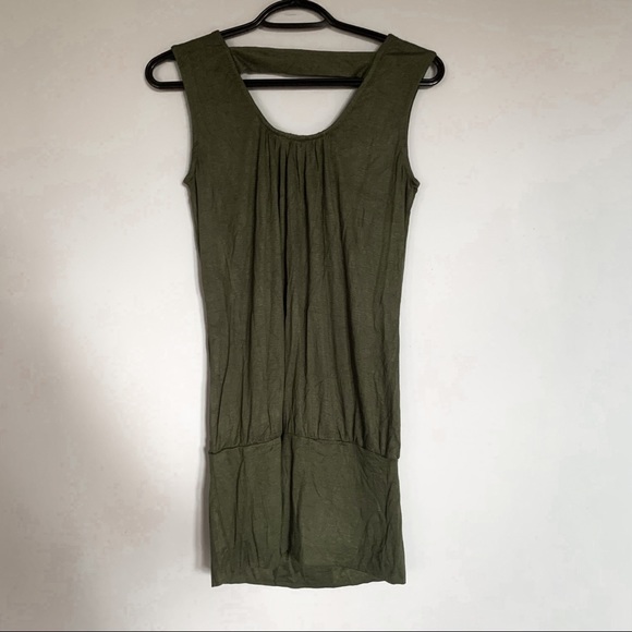 Wildcat • Beaded Tunic - Picture 6 of 7